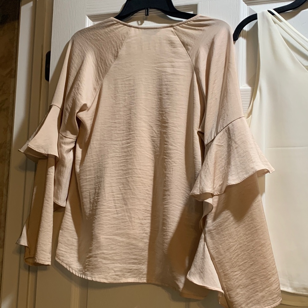 Elegant Cream and Tan Women's Tops - Picture 3 of 9